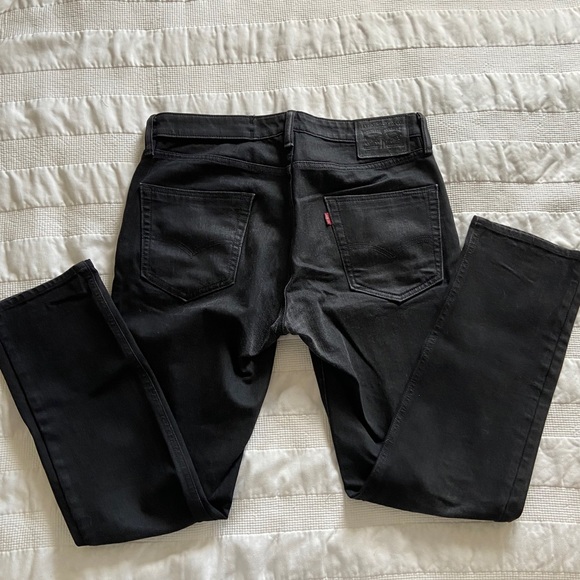 LEVI Jeans Slim Cut 34x32 Charcoal Wash - Picture 2 of 3